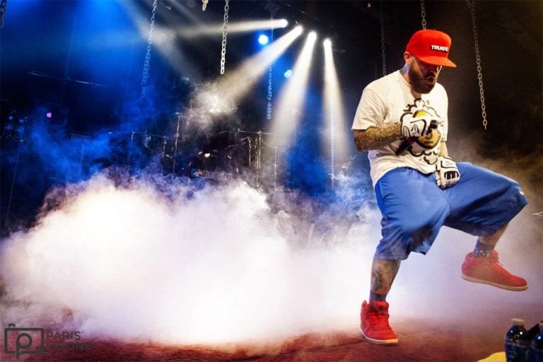 Limp Bizkit live pic fred durst