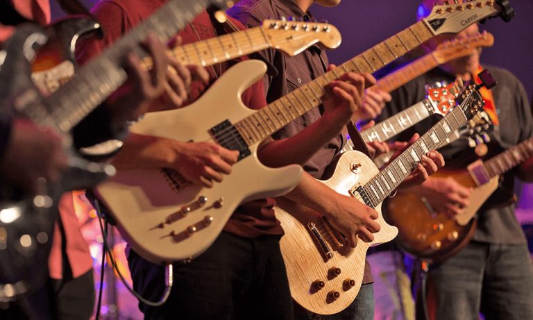 An orchestra of guitarists