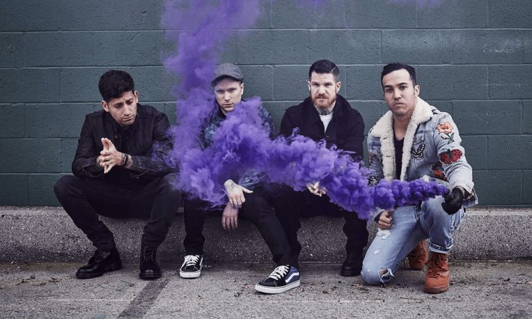 You can now stream a 2003 Fall Out Boy mini-LP for the very first time