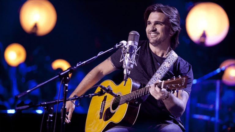 Latin music superstar, Juanes