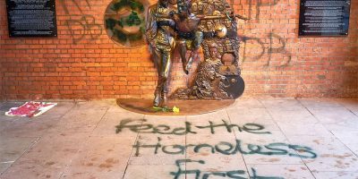 Image of the David Bowie statue in Aylesbury that was recently vandalised