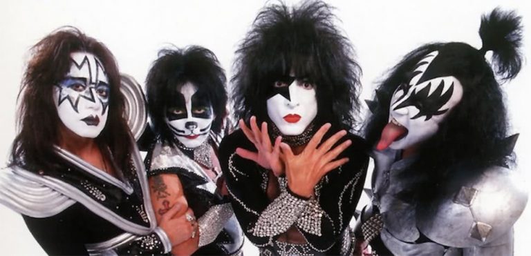 Iconic glam-rockers KISS