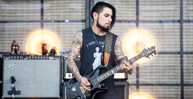 Jane's Addiction guitarist Dave Navarro performing live