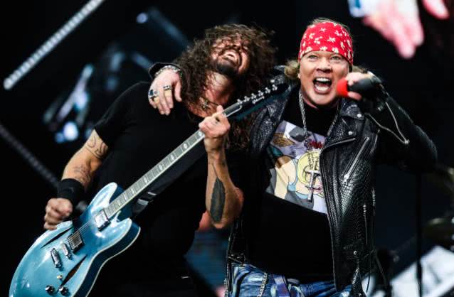 Dave Grohl and Axl Rose