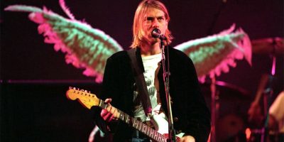 Kurt Cobain performing live with Nirvana in 1993