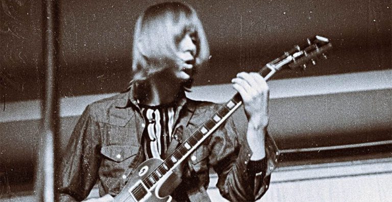 Former Fleetwood Mac guitarist Danny Kirwan