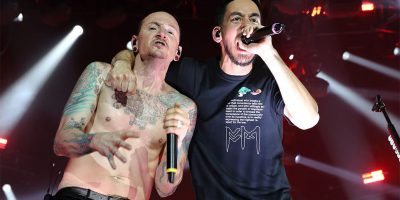 Mike Shinoda and Chester Bennington performing with Linkin Park