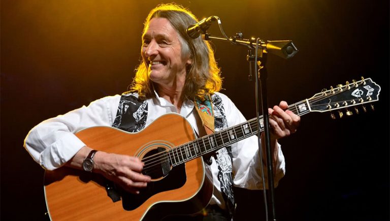 Supertramp's Roger Hodgson performing live