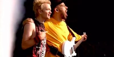 Image of Sum 41's Deryck Whibley with Linkin Park's Mike Shinoda