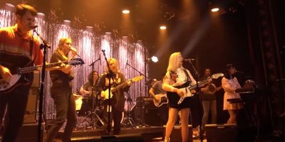 Alvvays, Snail Mail, and Hatchie covering The Hummingbirds in New York