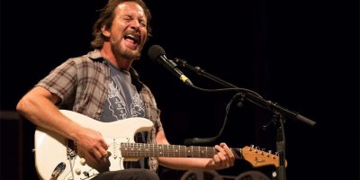 Eddie Vedder performing at the 2017 Ohana festival