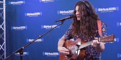 Kurt Vile performing a cover of Tom Petty's 'Learning To Fly'