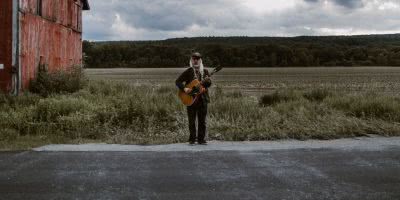 Dinosaur Jr. frontman J Mascis