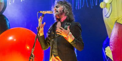 Wayne Coyne of The Flaming Lips performing live