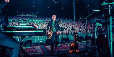 Paul Kelly performing at the Melbourne leg of Making Gravy