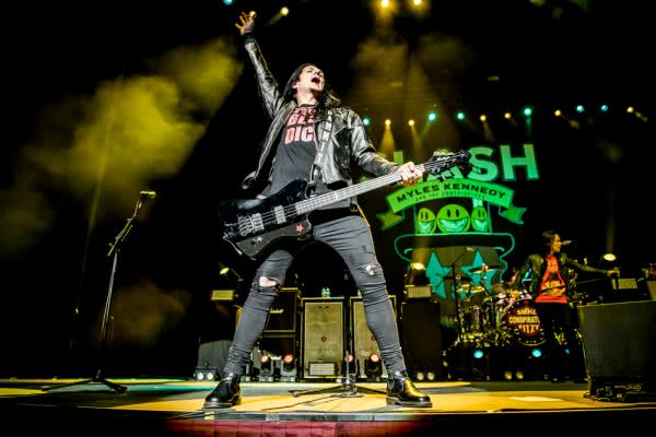 slash feat myles kennedy and the conspirators