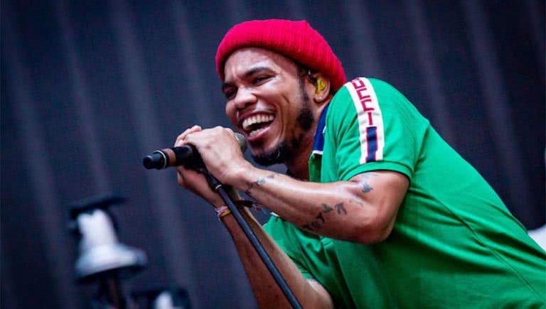 Acclaimed rapper Anderson .Paak performing live