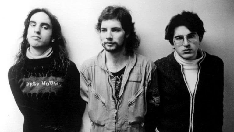 Iconic alt-rockers Dinosaur Jr.