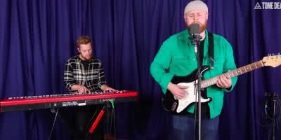 Tom Walker performs 'Leave a Light On'