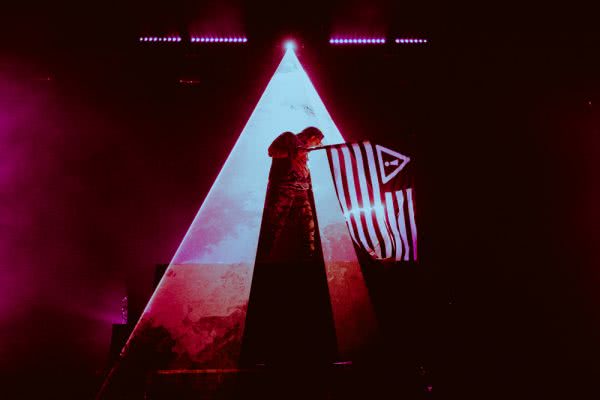 Flosstradamus at Groovin The Moo