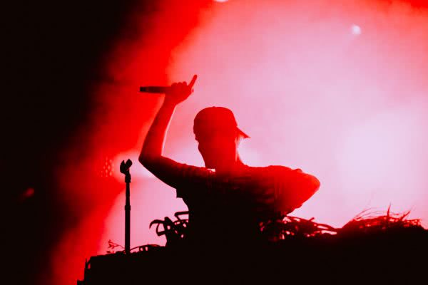 SOFI TUKKER Groovin The Moo