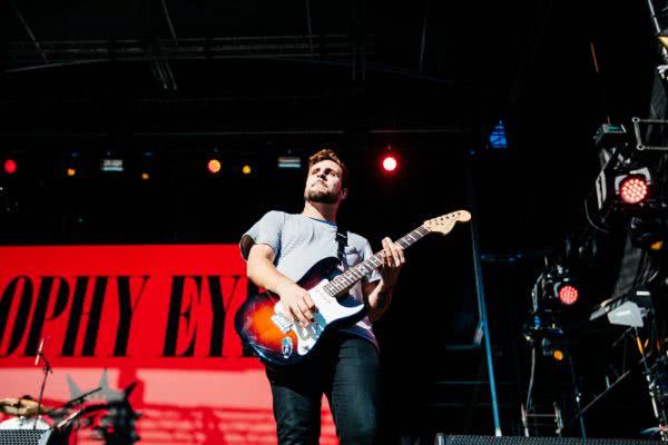 Trophy Eyes Groovin The Moo