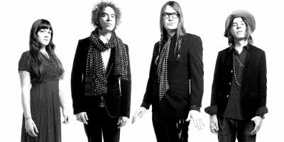 Image of US rock outfit the Dandy Warhols