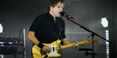 Image of Ben Gibbard performing with Death Cab For Cutie in Sydney