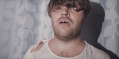 Screenshot of the video for 'Can't Be Seen' by Yeevs