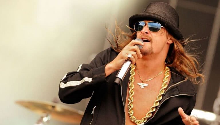 Kid Rock defends using homophobic slur in the most homophobic way