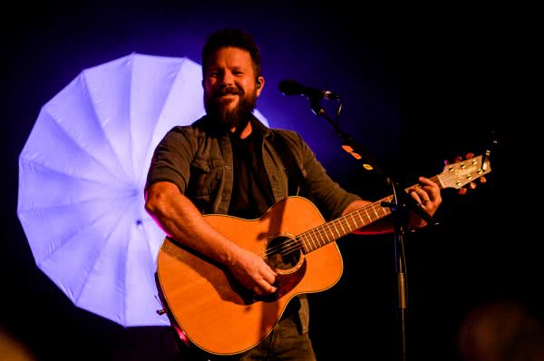 Busby Marou