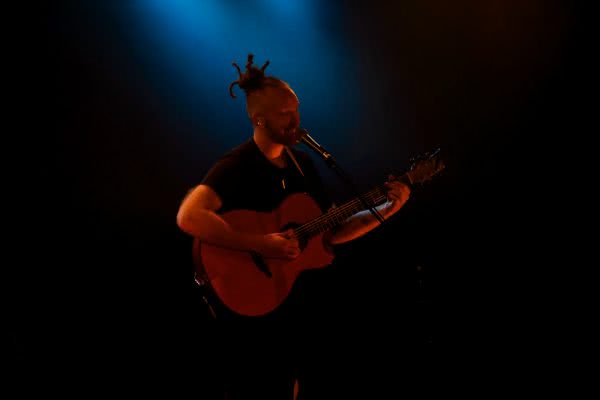 Newton Faulkner