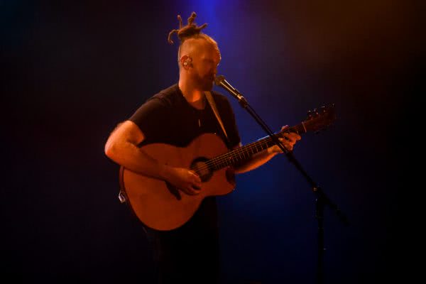 Newton Faulkner