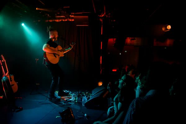 Newton Faulkner