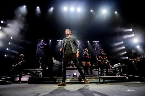 Rob Thomas