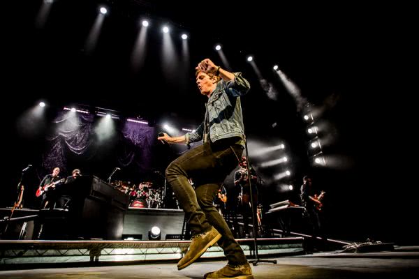 Rob Thomas