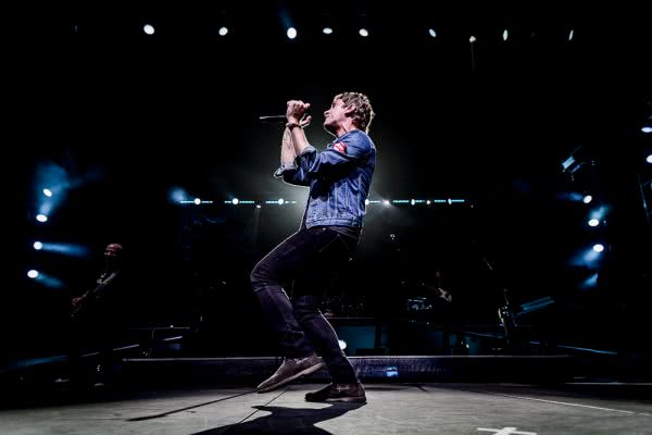 Rob Thomas