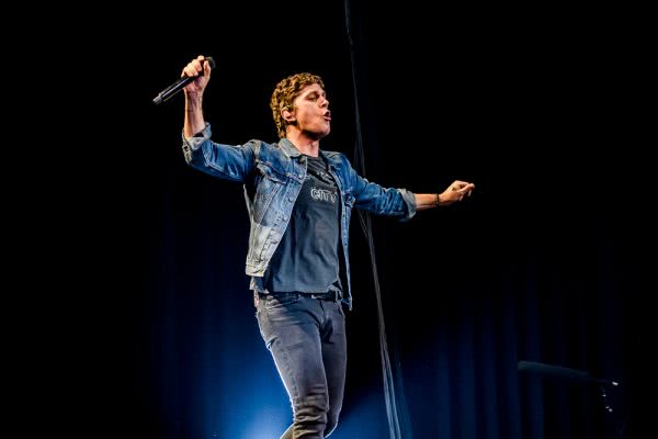 Rob Thomas