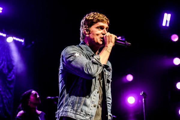 Rob Thomas