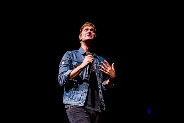 Rob Thomas