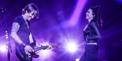 Keith Urban and Amy Shark at Sydney Coliseum