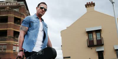 Shannon Noll releases his 'Long Live The Summertime' anti-video