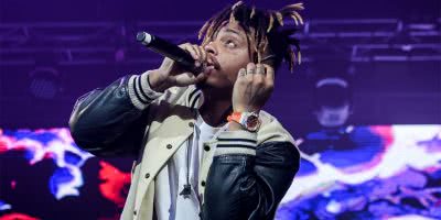 Image of late artist Juice WRLD performing live