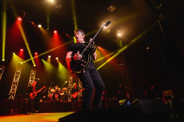 George Thorogood & The Destroyers