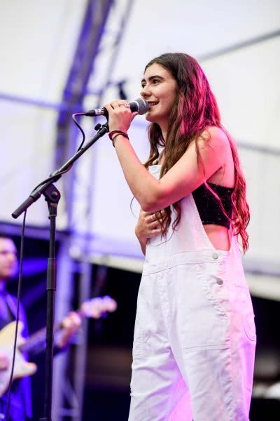 Hollie Col