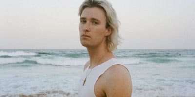 Mulholland Blond