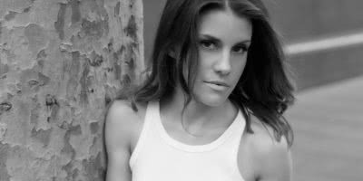 Jasmine Rae's new song is 'Fraudulent'