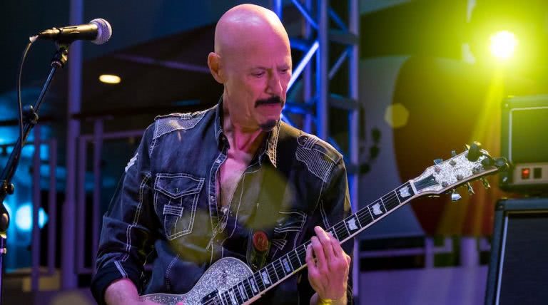 Kiss guitarist Bob Kulick