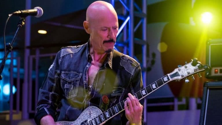 Former Kiss and Meat Loaf guitarist Bob Kulick