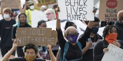 Protestors protesting racial injustice of George Floyd